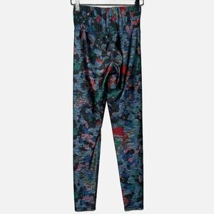 Terez colorful camouflage print legging wide waistband M comfortable athleisure
